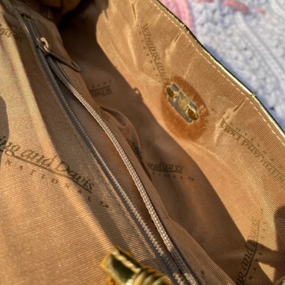 Whiting and Davis Gold Shoulder Bag or Clutch - Picture 6 of 6